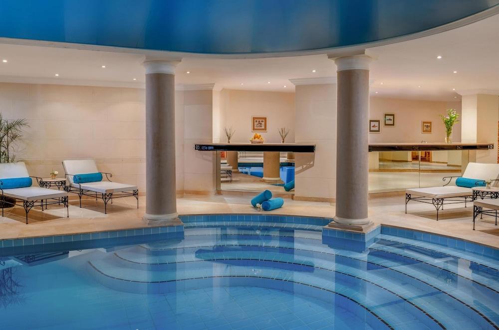 swimming pool spa