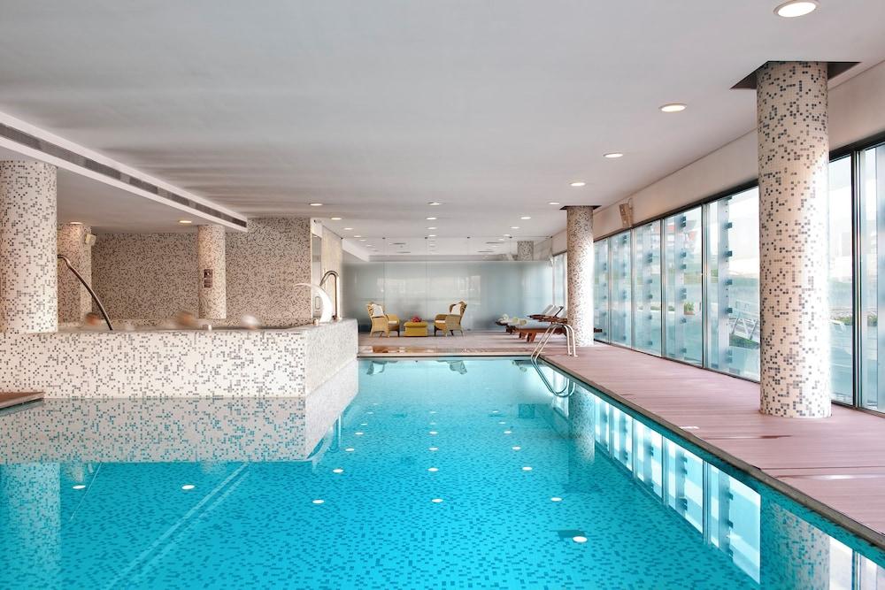 swimming pool spa