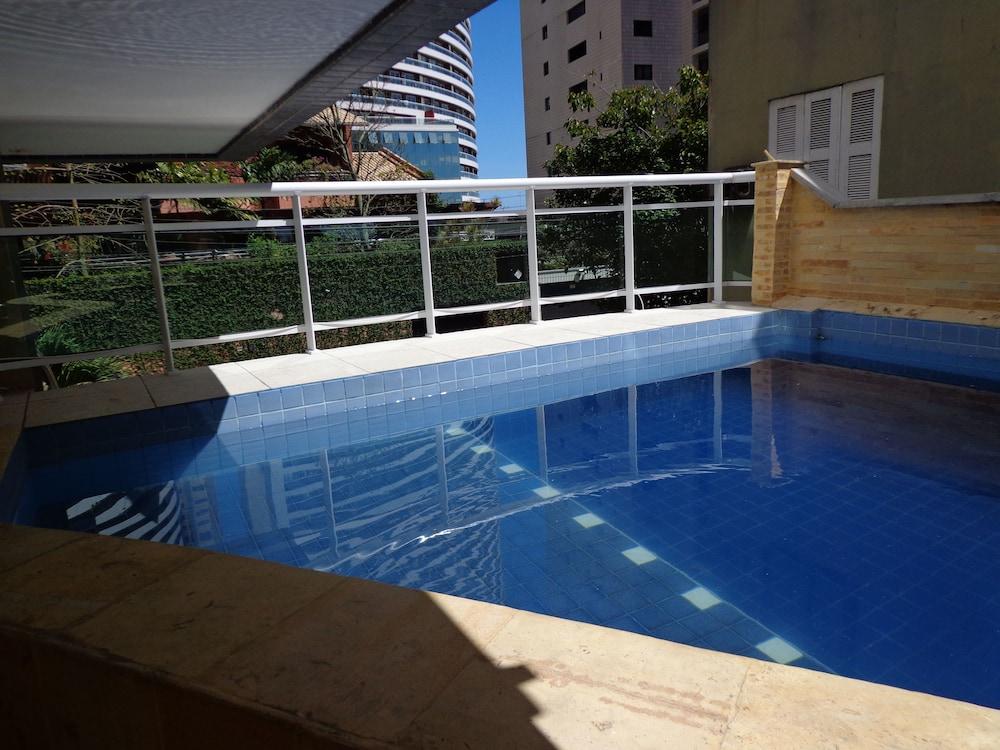 swimming pool spa
