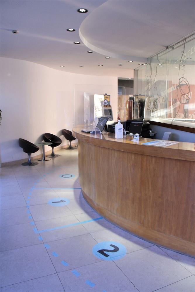 lobby