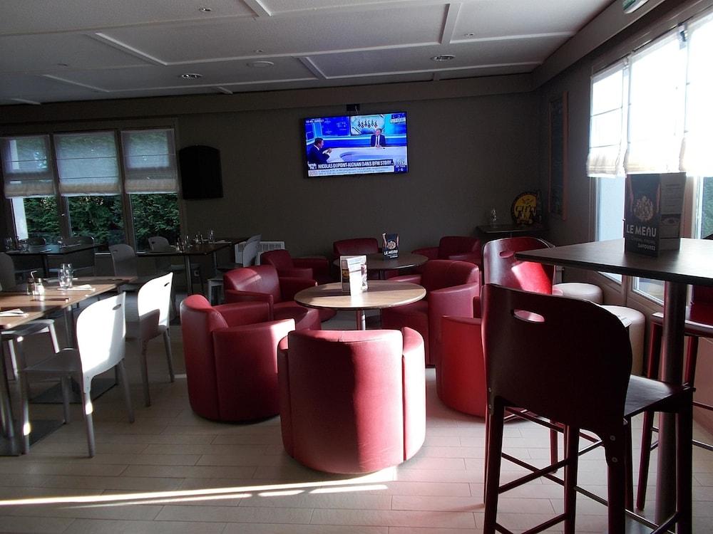 restaurant-cafeteria