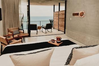 swimming pool spa