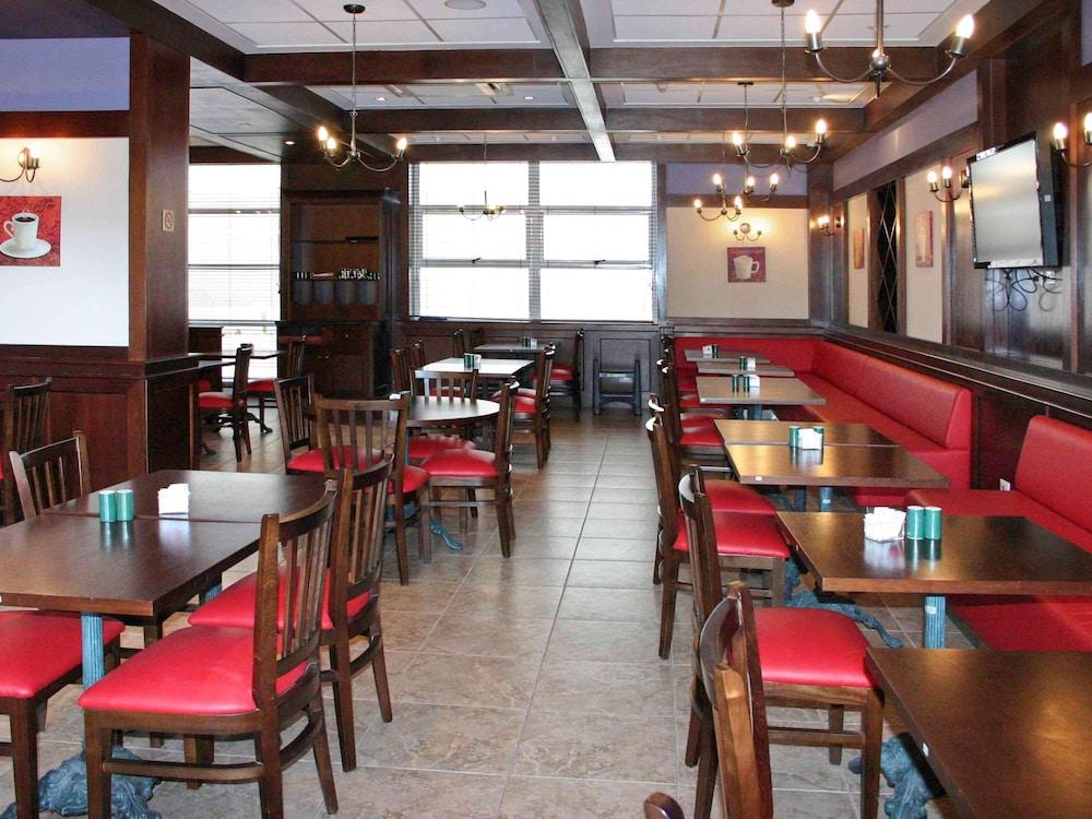 restaurant cafeteria