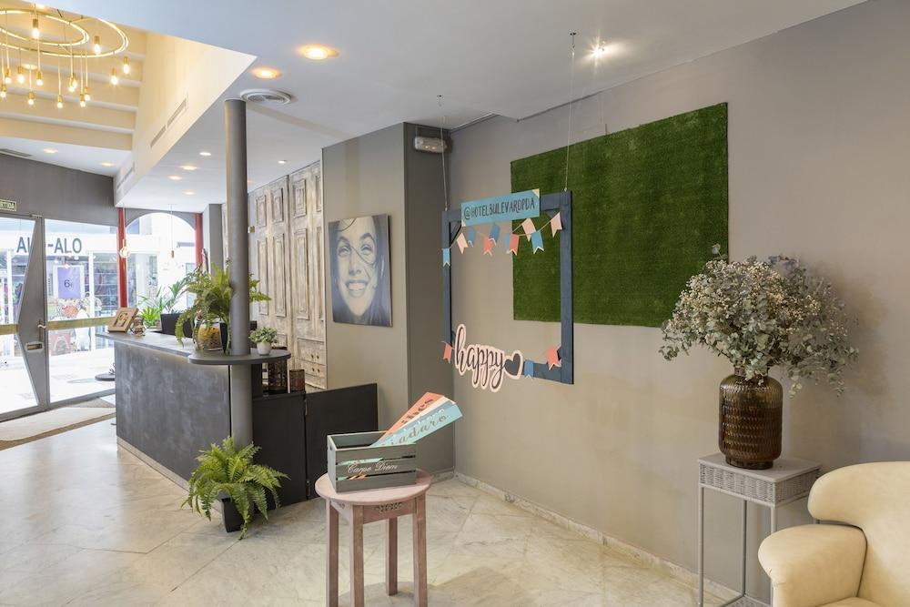 lobby