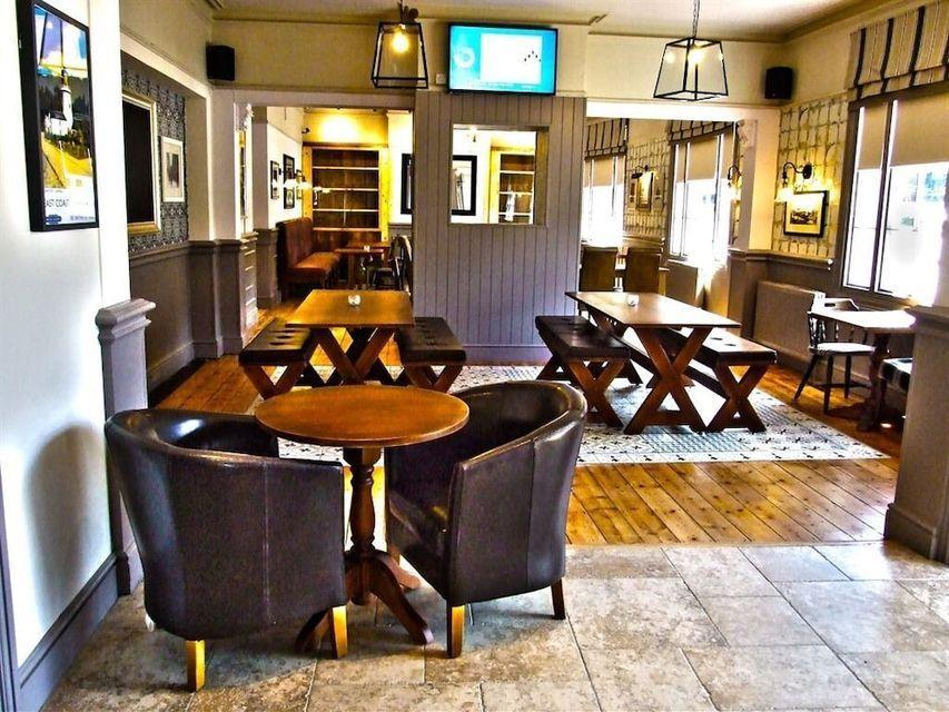restaurant cafeteria