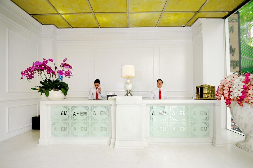 lobby