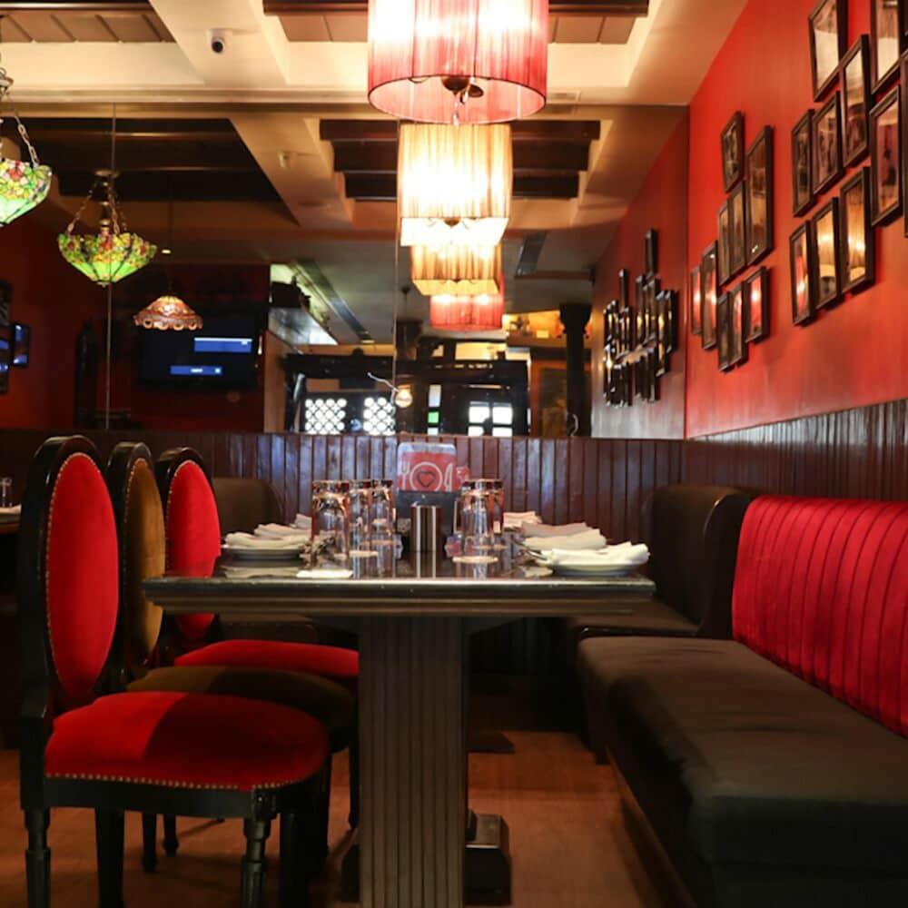 restaurant cafeteria