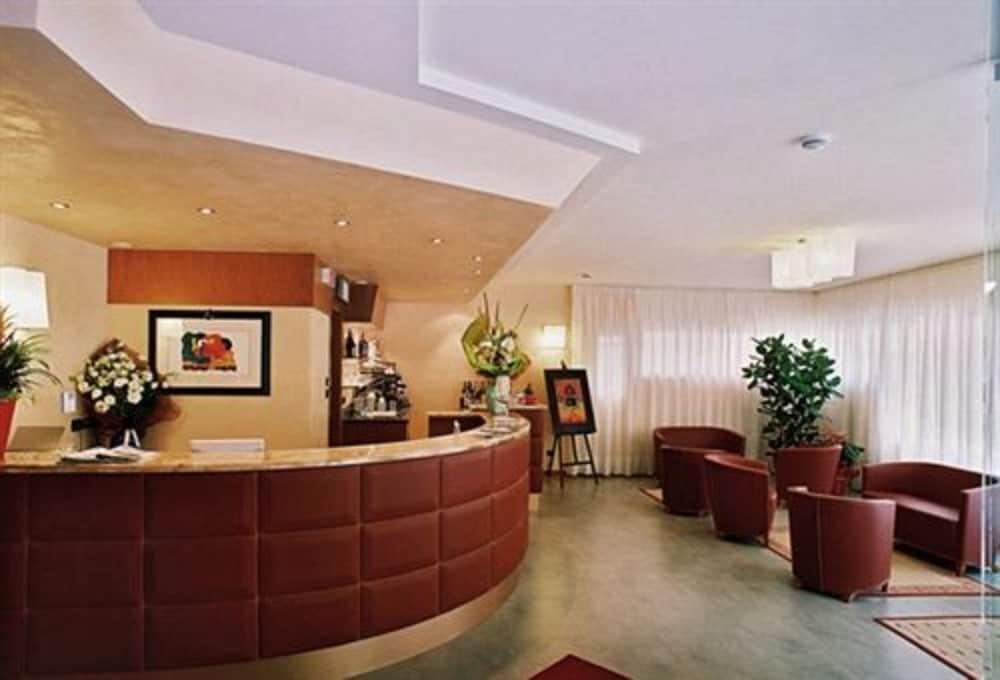 lobby
