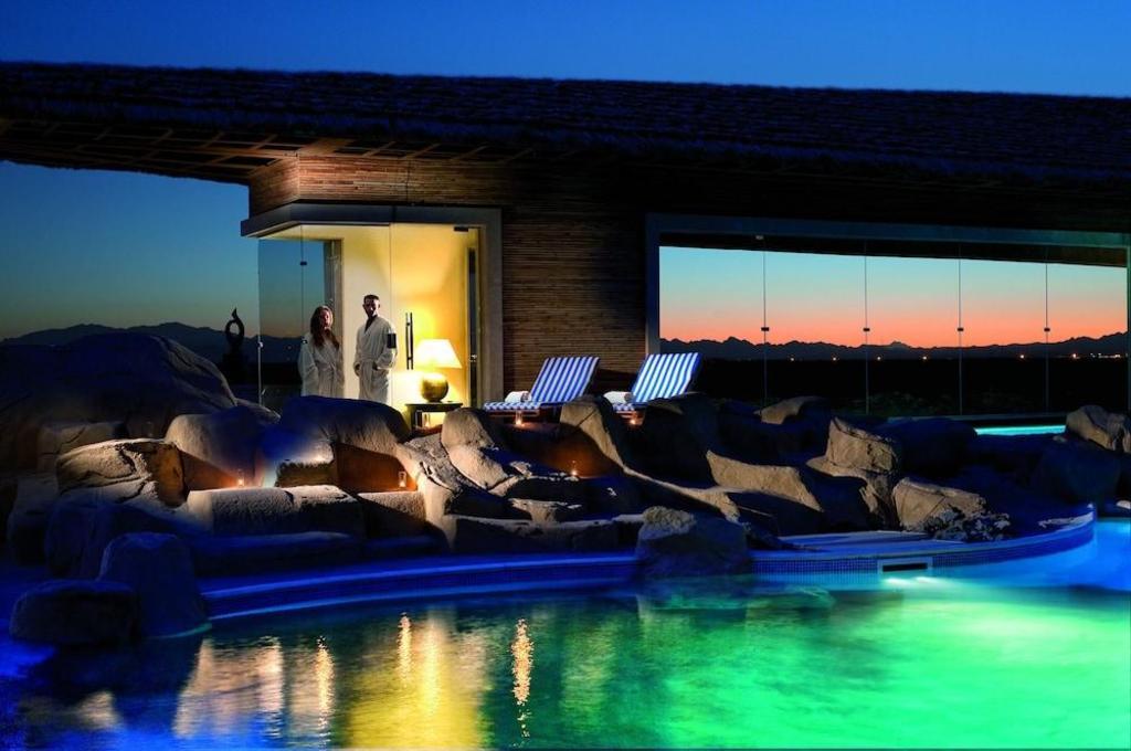 swimming pool spa