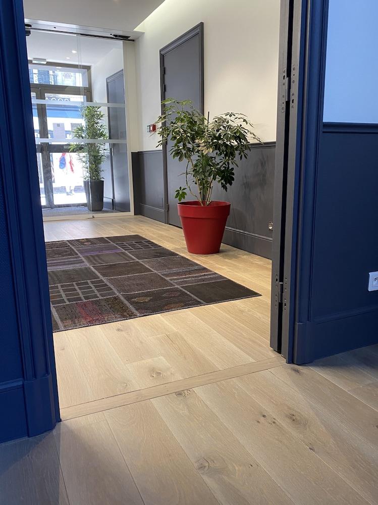 lobby