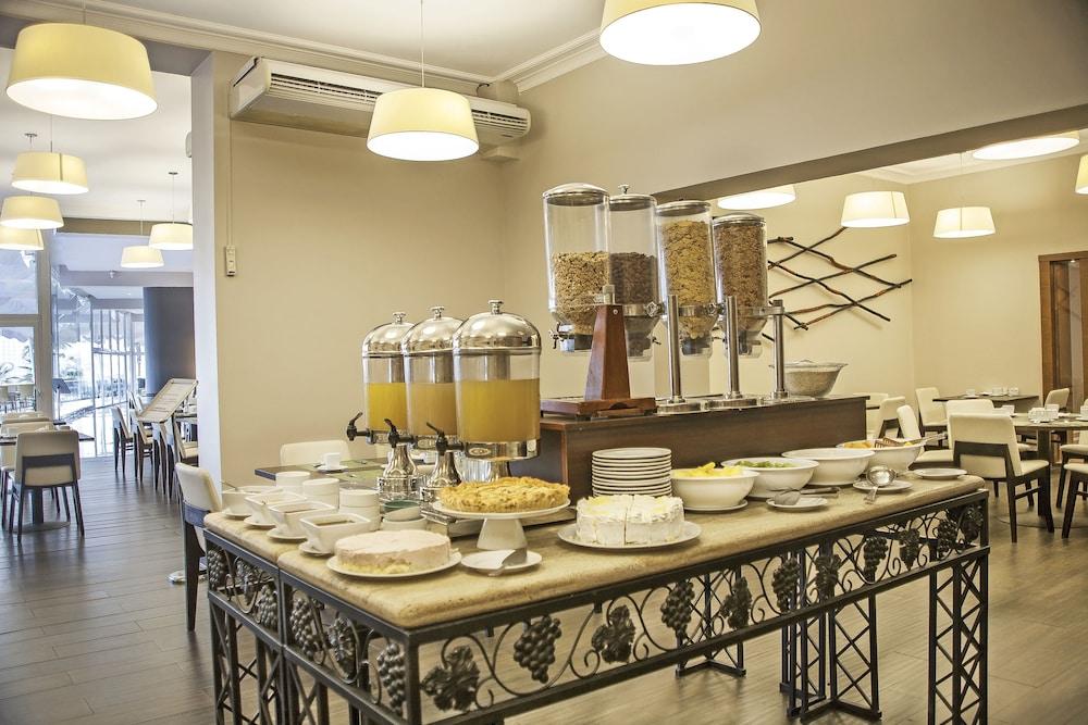 restaurant-cafeteria