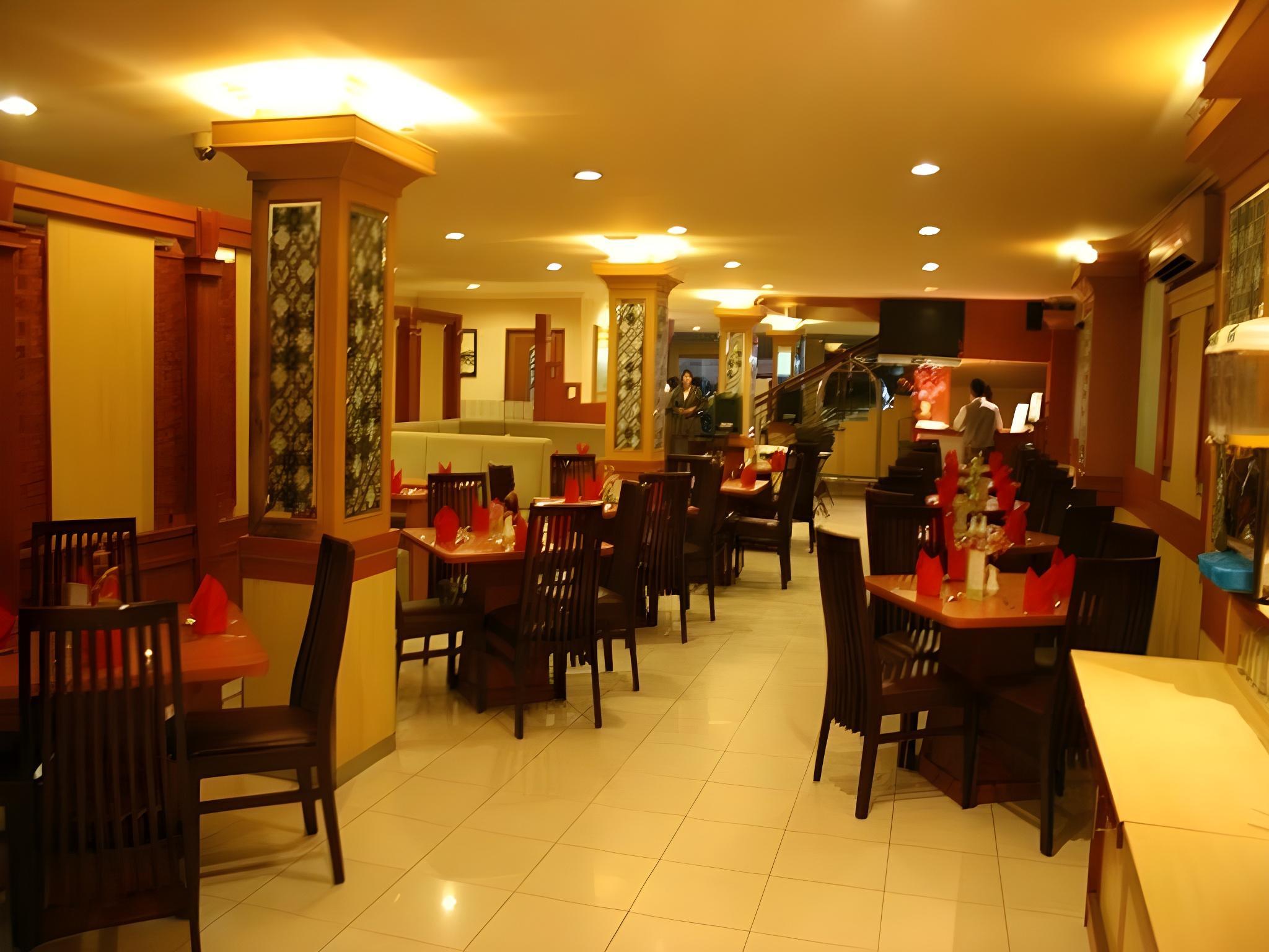 restaurant cafeteria