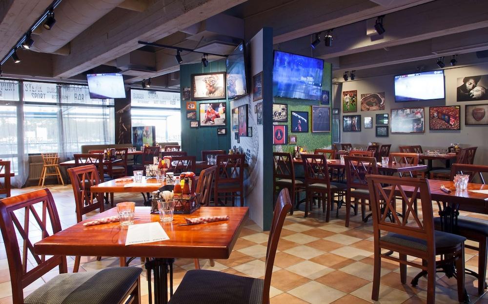 restaurant-cafeteria
