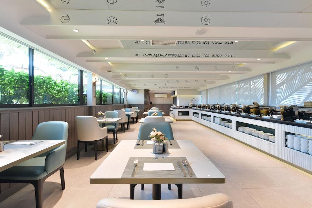 restaurant cafeteria