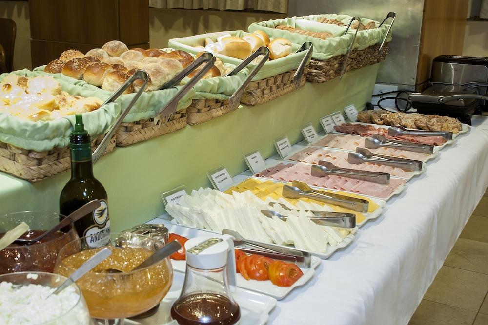 restaurant-cafeteria
