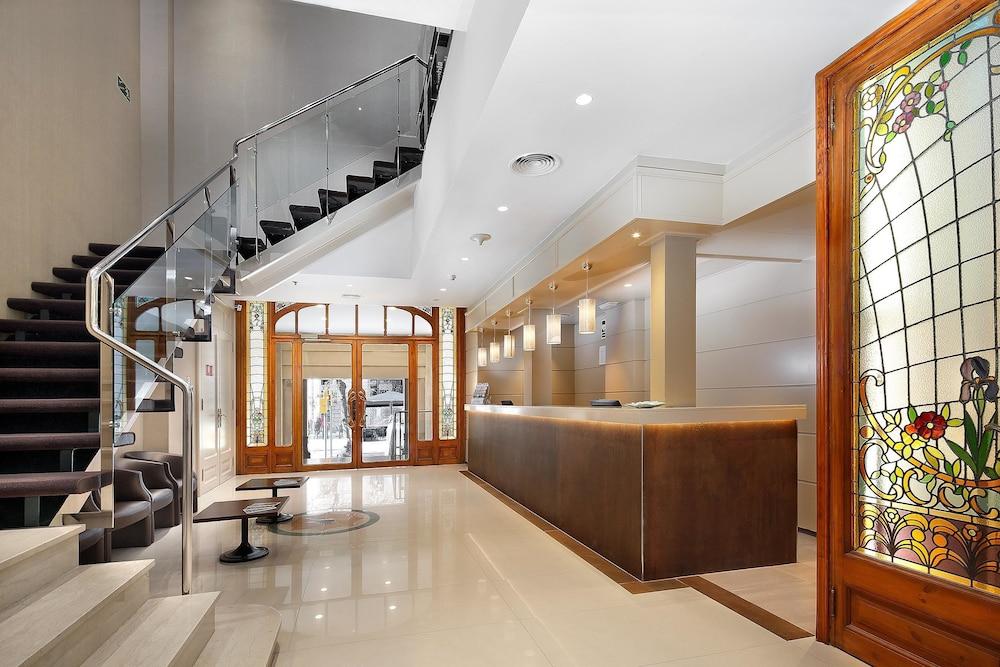 lobby