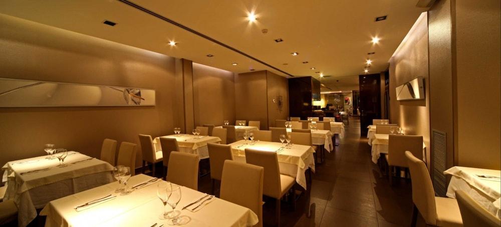 restaurant-cafeteria