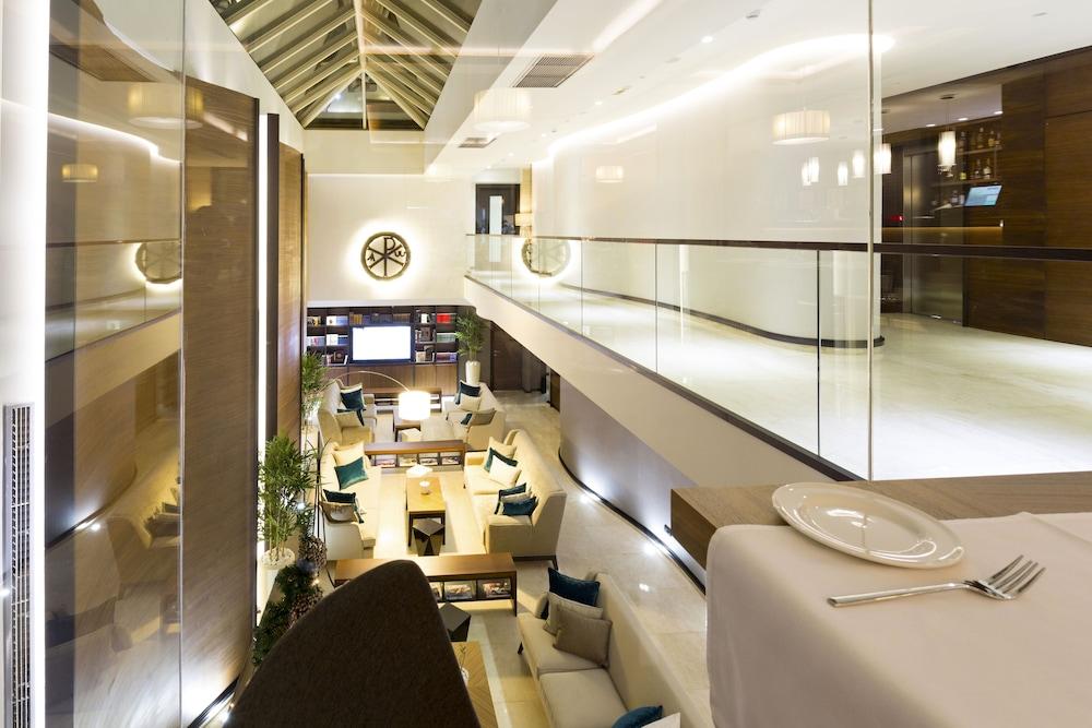 lobby