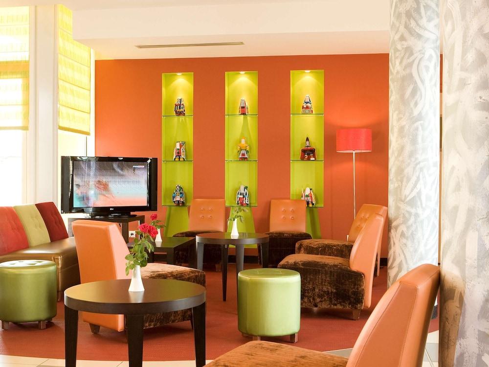 restaurant-cafeteria