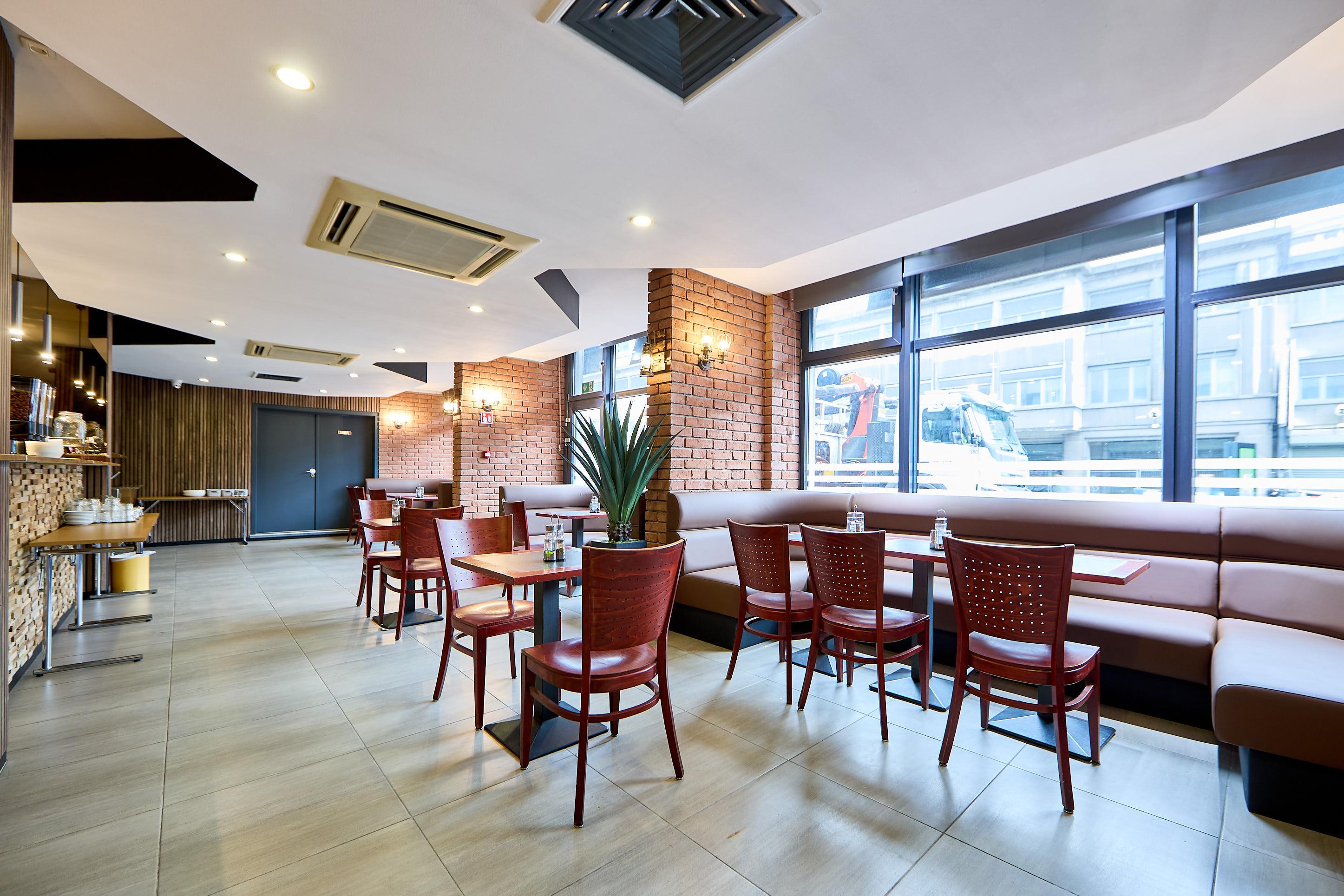 restaurant cafeteria