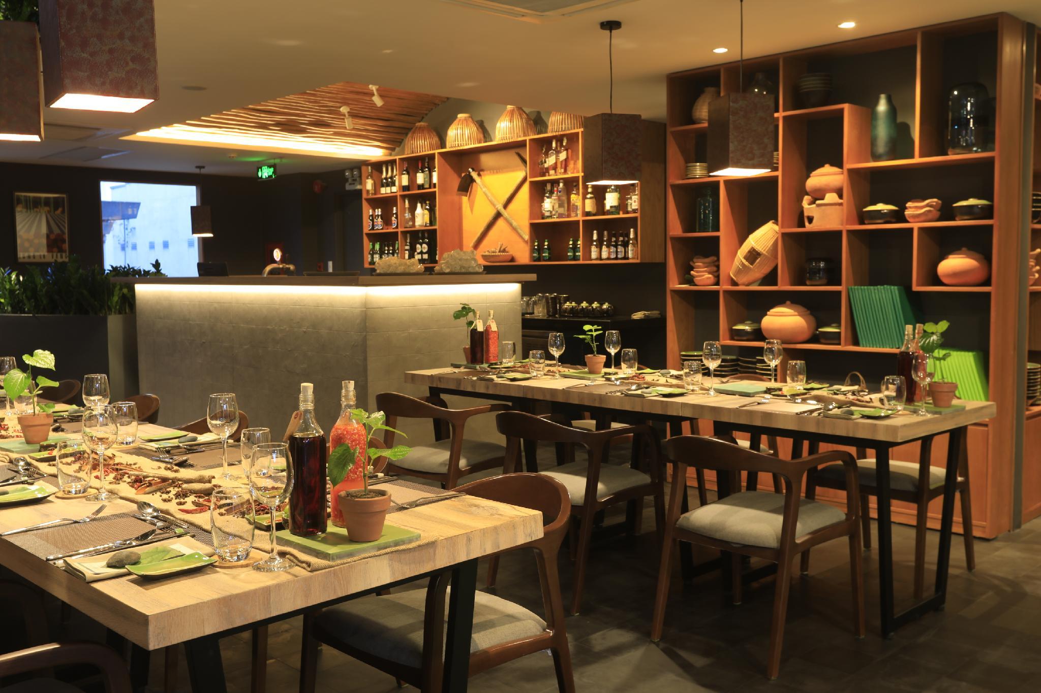 restaurant cafeteria