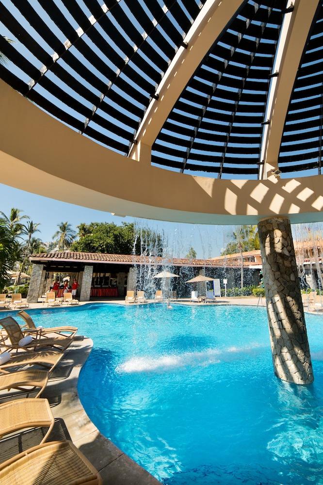 swimming pool spa