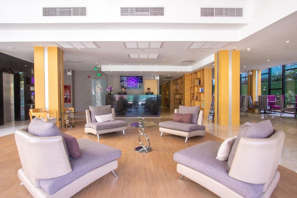 lounge