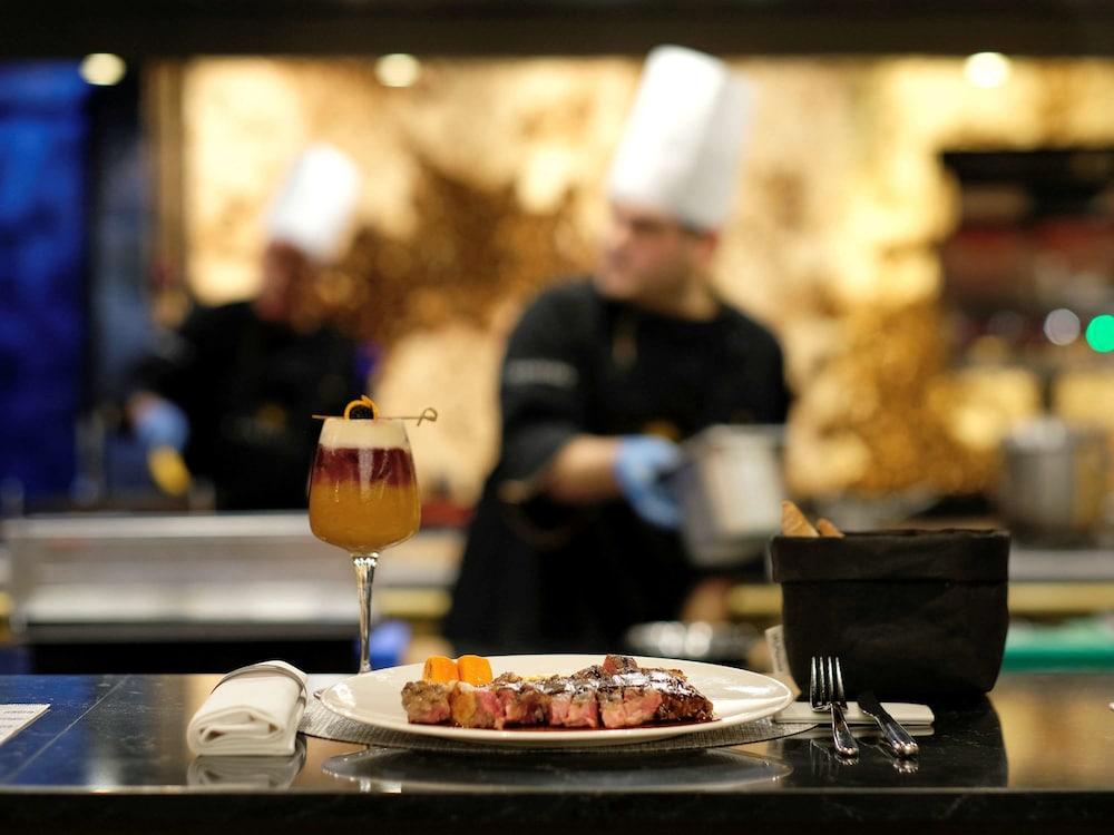 restaurant-cafeteria