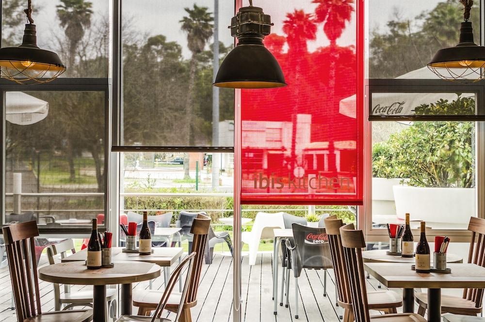 restaurant-cafeteria
