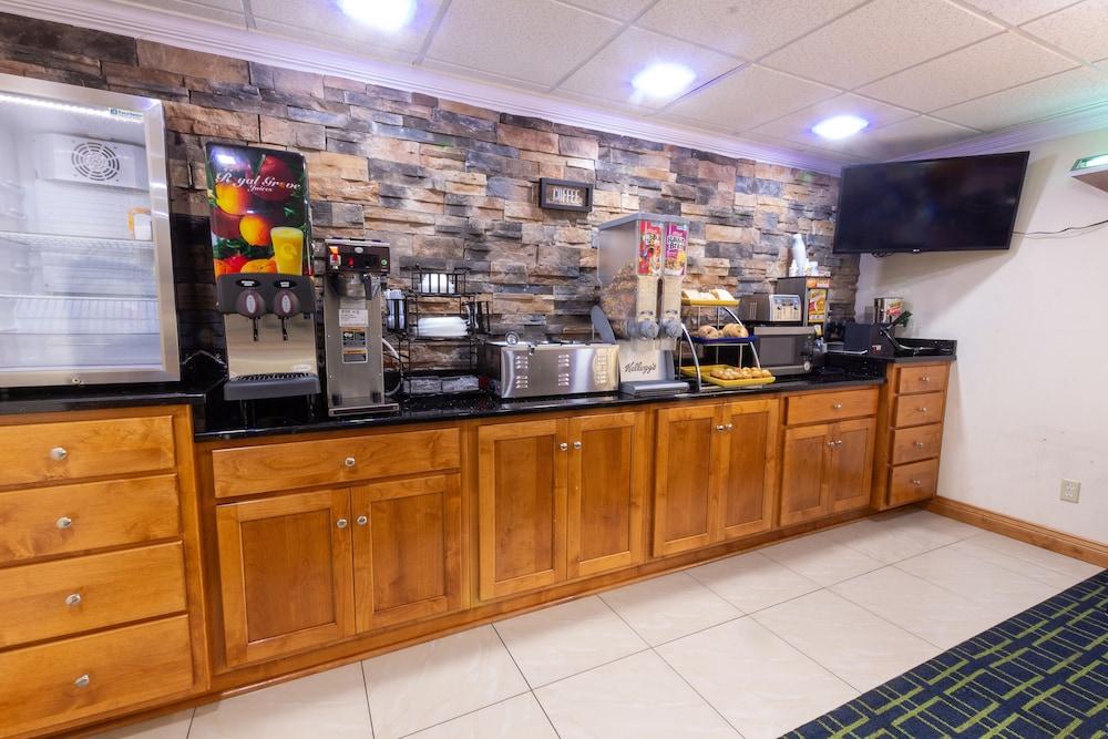 restaurant-cafeteria
