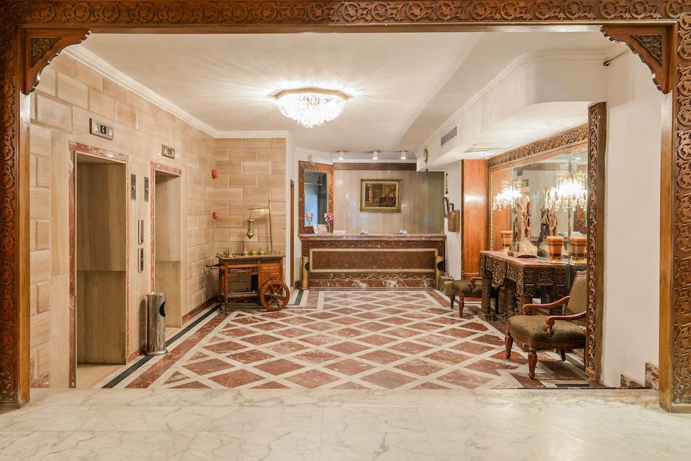 lobby