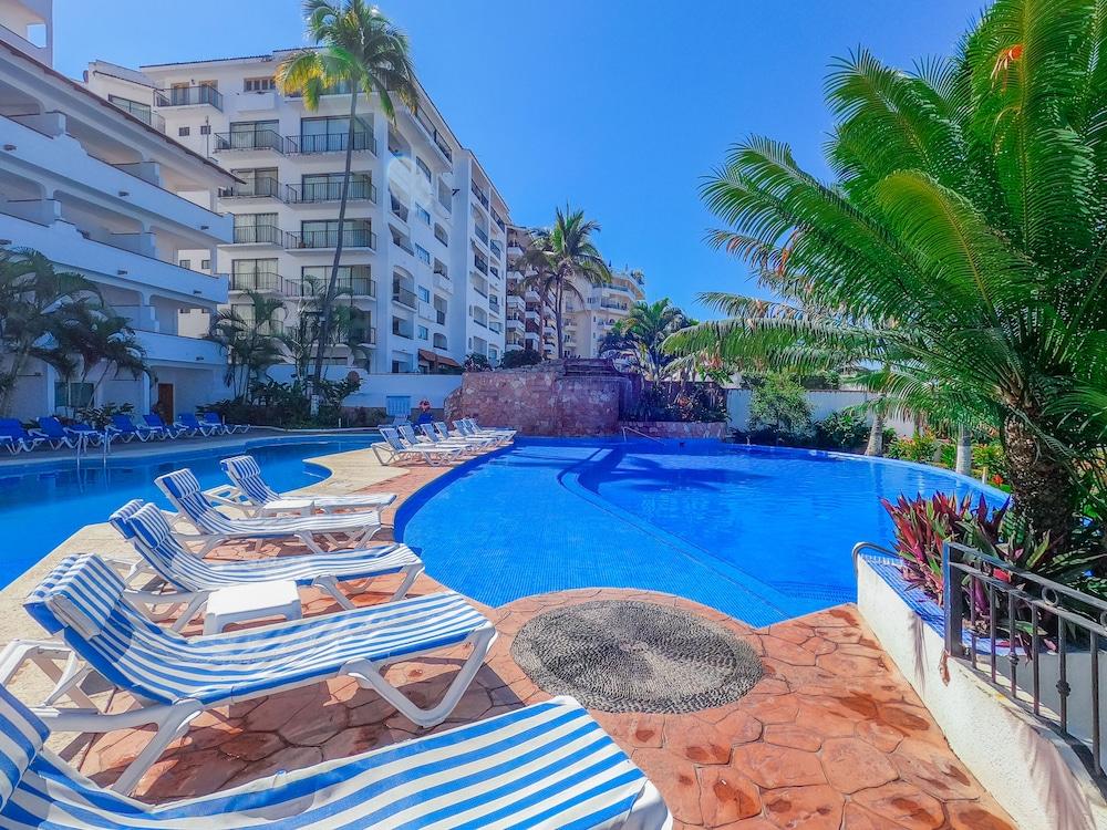 swimming pool spa
