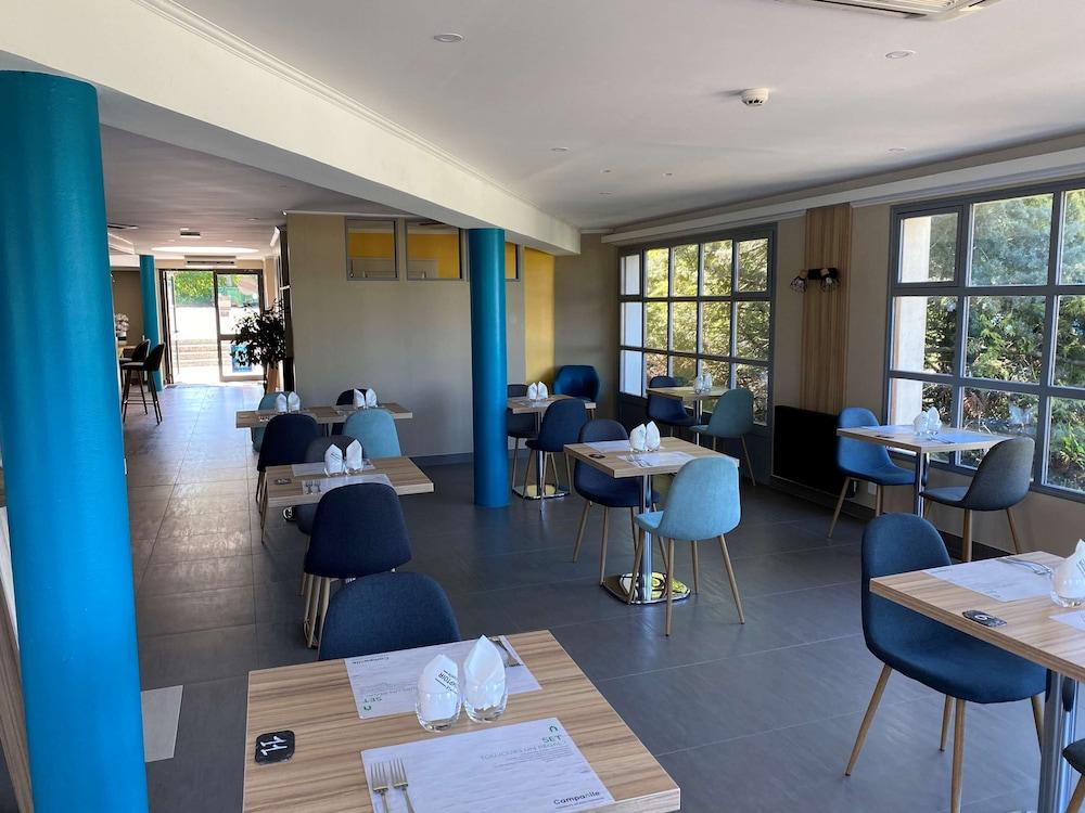 restaurant-cafeteria
