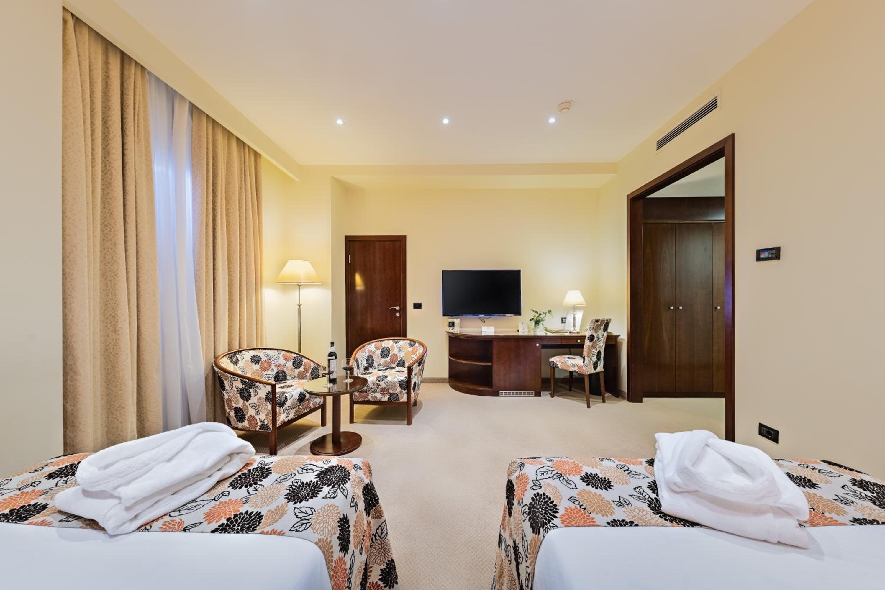 rooms