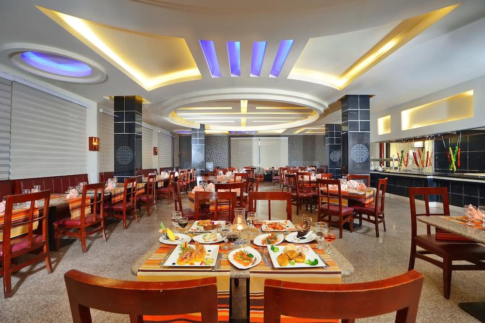 restaurant cafeteria