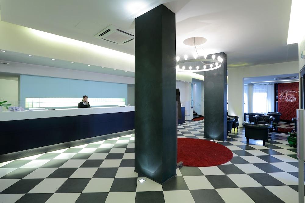 lobby