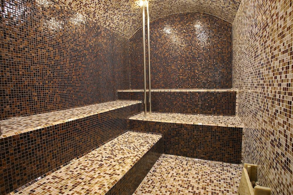 swimming pool spa