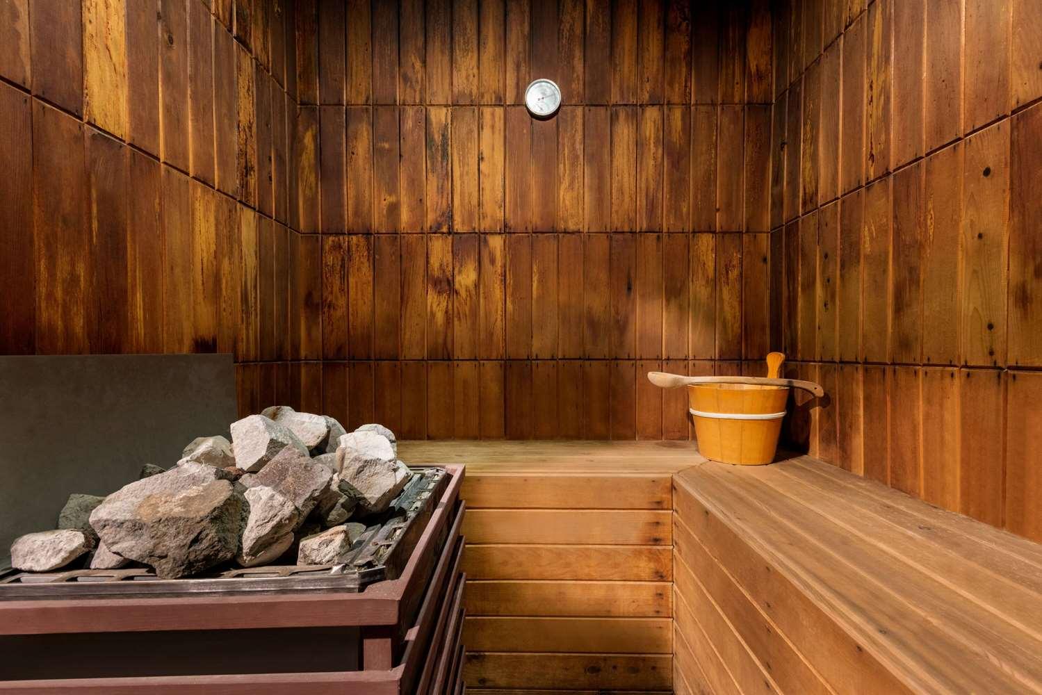 swimming pool spa
