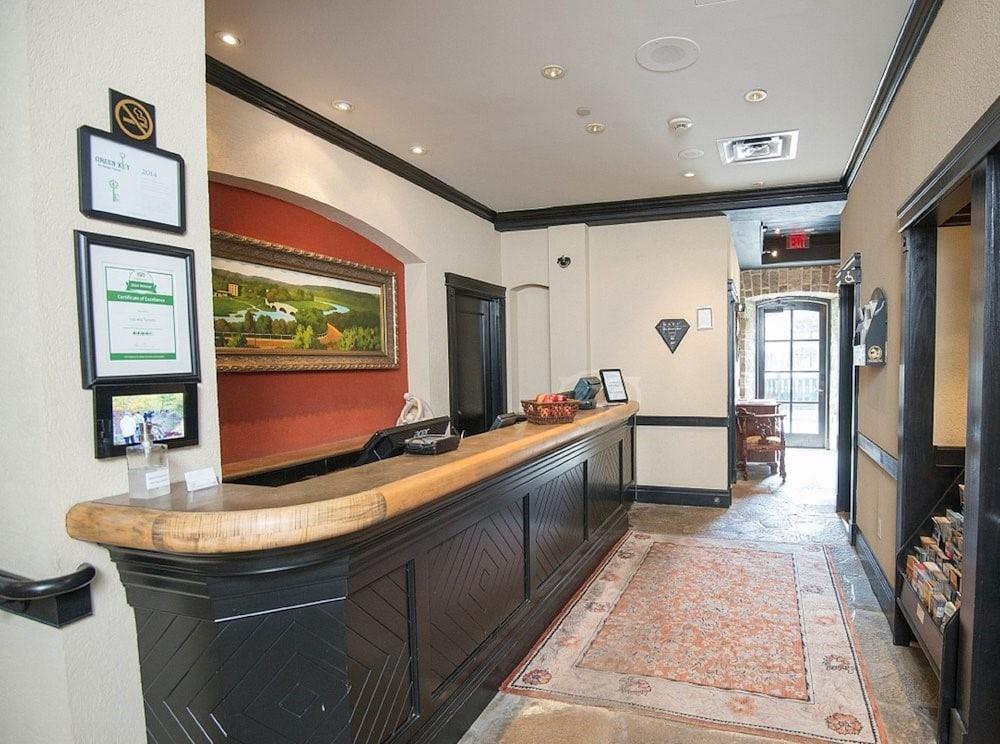 lobby