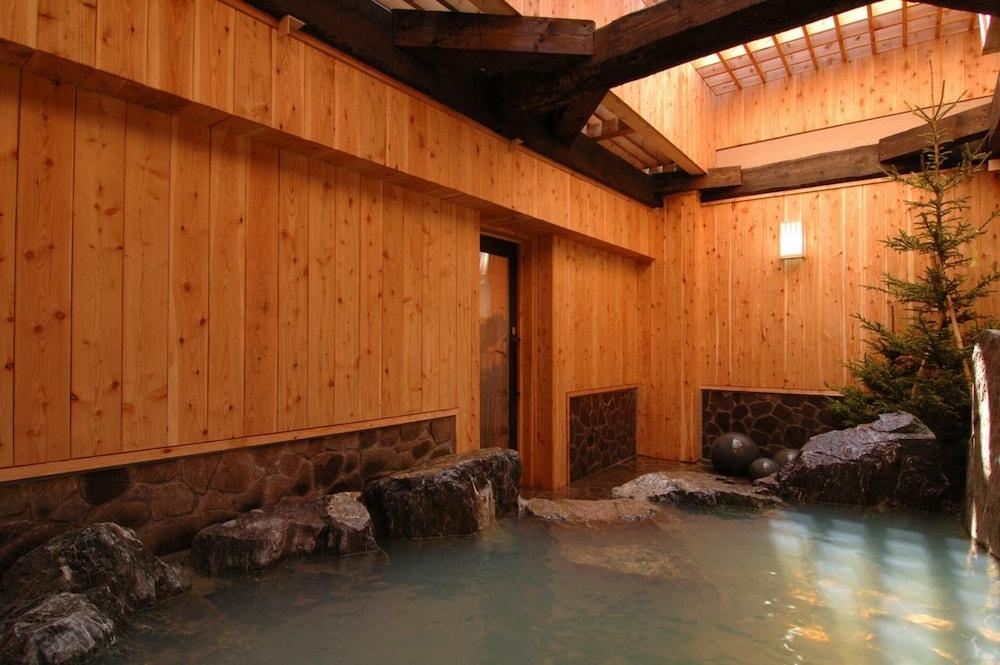 swimming pool spa