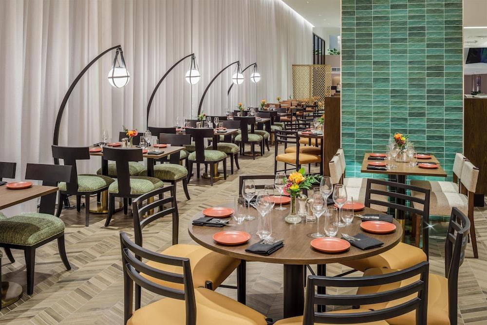 restaurant cafeteria