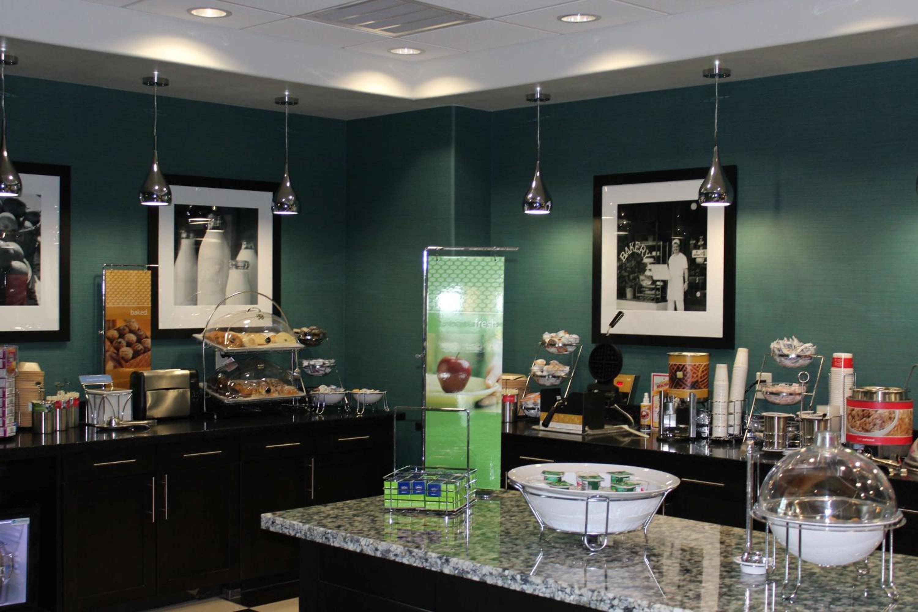 restaurant cafeteria