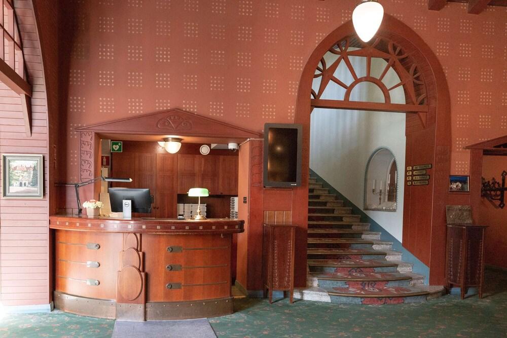 lobby