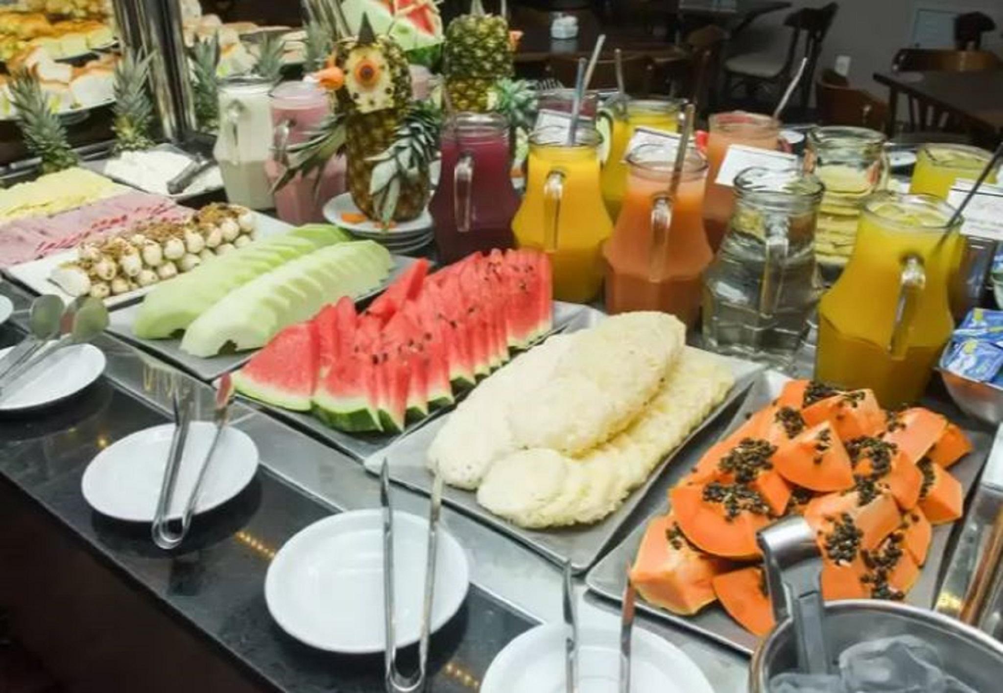 restaurant cafeteria