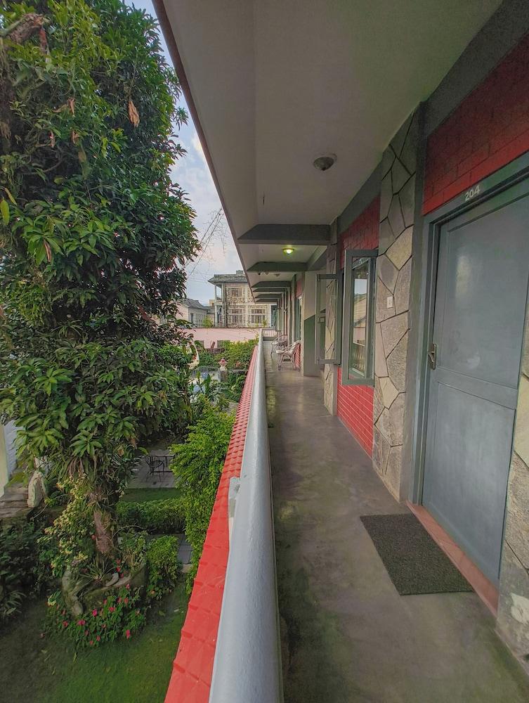 surroundings