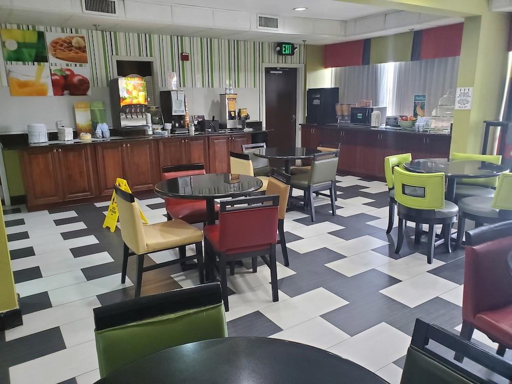 restaurant-cafeteria