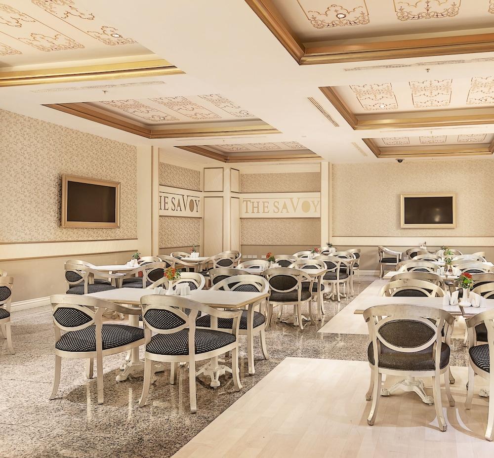 restaurant cafeteria