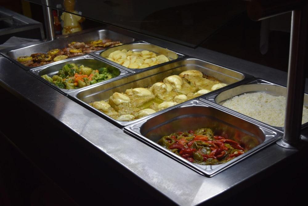restaurant-cafeteria