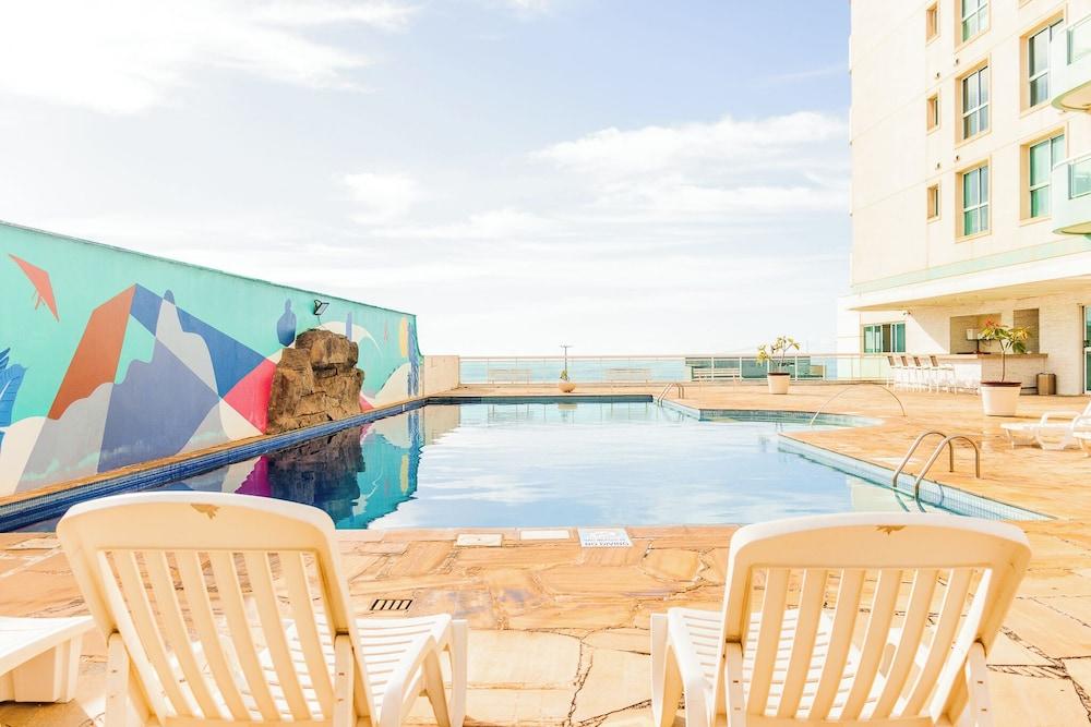 swimming pool spa