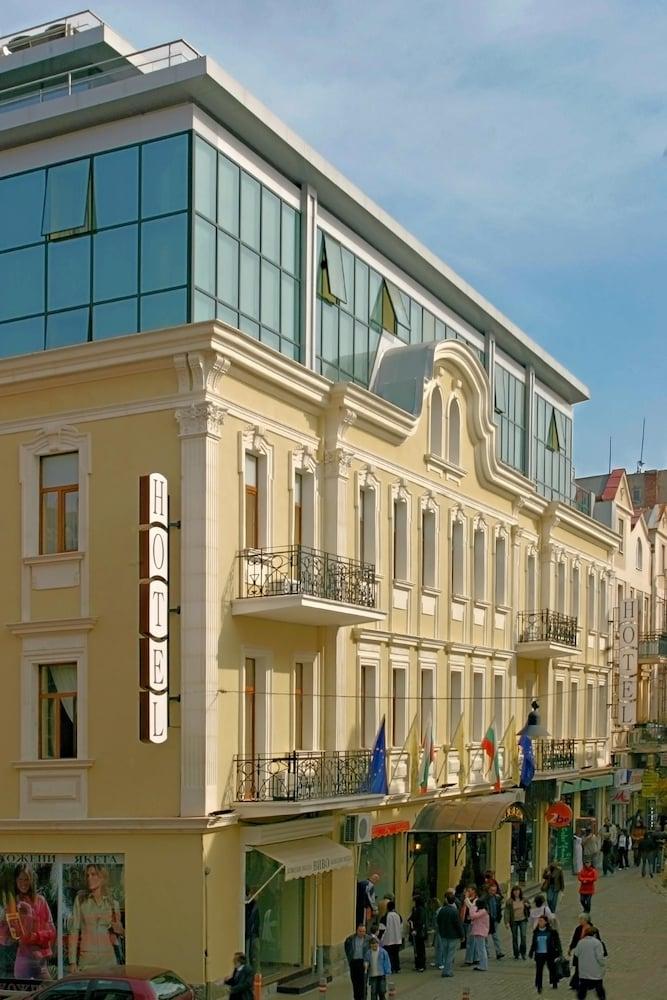 hotel